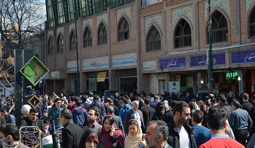 طهران البازار الكبير مع المتسوقين نوروز