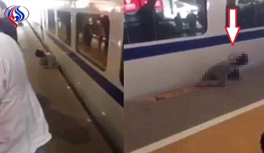 شاهد .. هكذا سحق قطار رجلا تحت عجلاته!