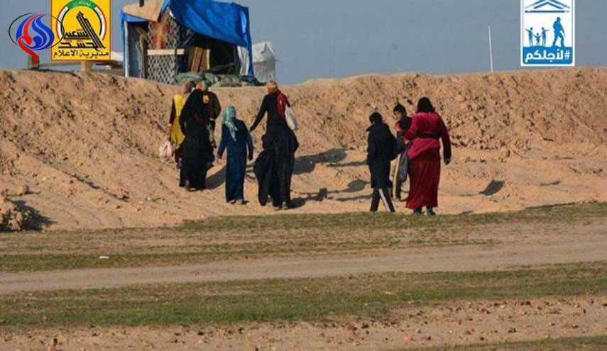 الحشد الشعبي يجلي مئات النازحين غرب الموصل برفقة فرق أممية