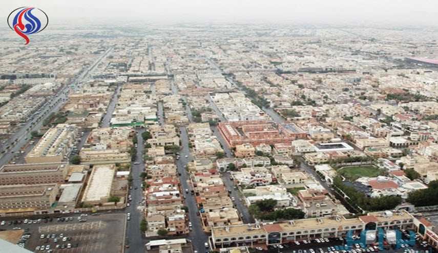 بالصور.. سقوط طائرة على حي الرويس بجدة والاسباب مجهولة...!
