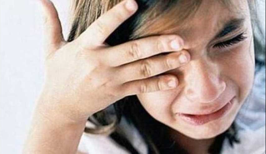 عذّبت طفلتها ومنعت عنها الطعام حتى الموت بسبب..