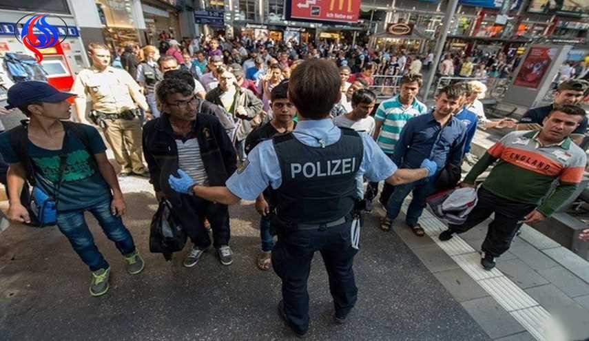 نقل أكثر من 16 ألف طالب لجوء من اليونان وإيطاليا إلى دول أخرى