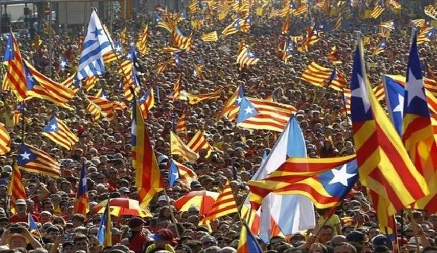 برشلونة تبدأ حملة مقاطعة وفرض عقوبات على 