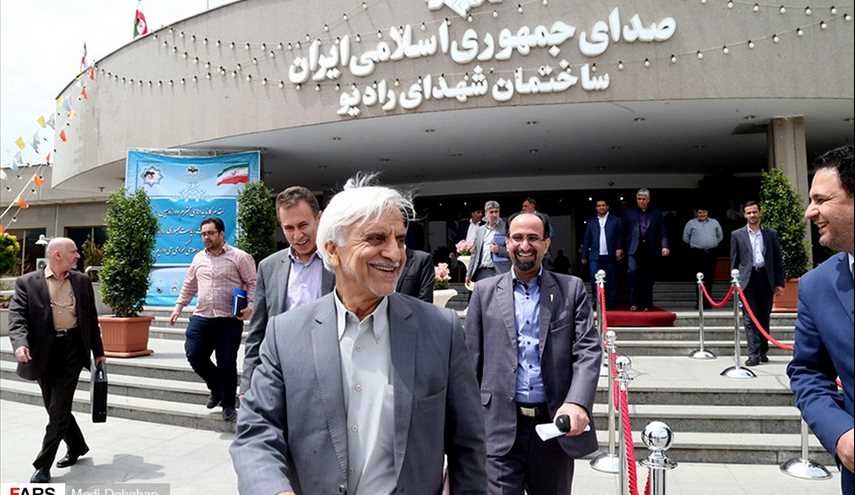 حضور مهندس هاشمی طبا جهت ضبط برنامه راديويی