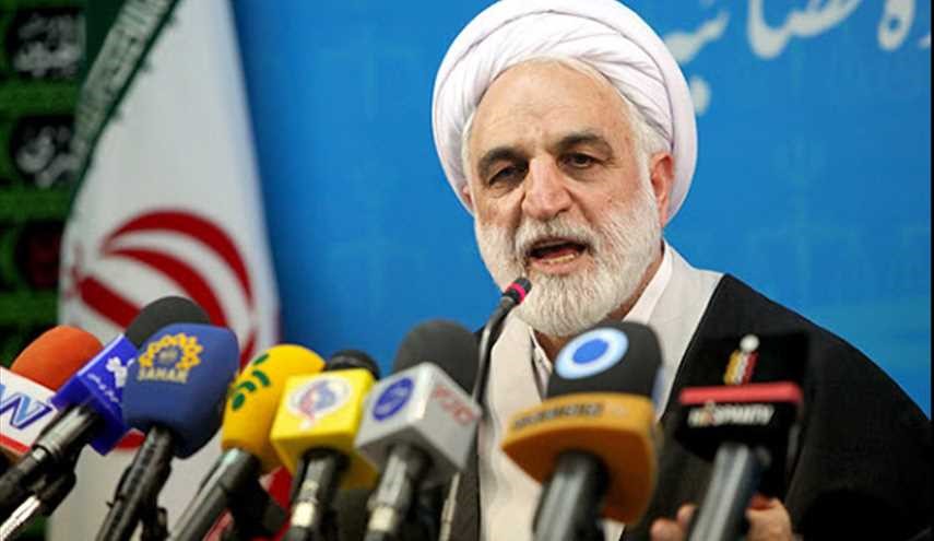 برخی افراد در تبلیغات انتخاباتی از خط قرمزهای نظام عبور می کنند