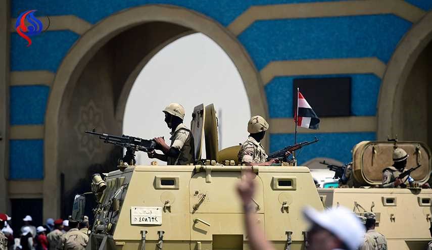 مقتل ثلاثة من الشرطة برصاص مسلحين في القاهرة