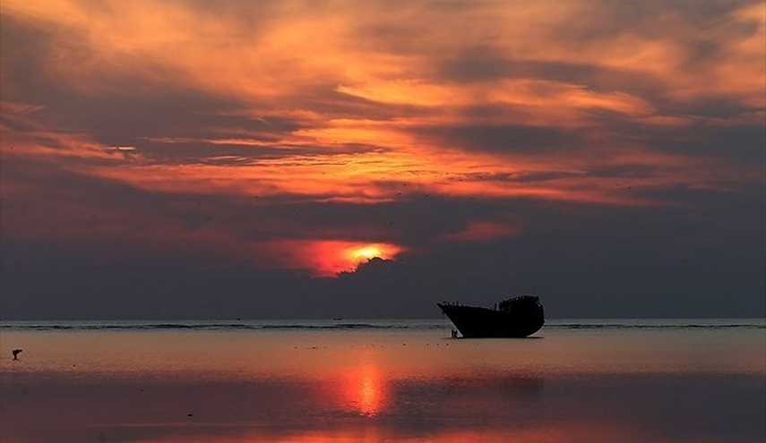 منظر الغروب الرائع في جزيرة 