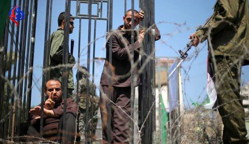 انتقال 30 اسیر فلسطینی درحال اعتصاب به عسقلان