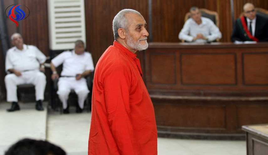 إلغاء حكم السجن المؤبد على مرشد الإخوان في مصر