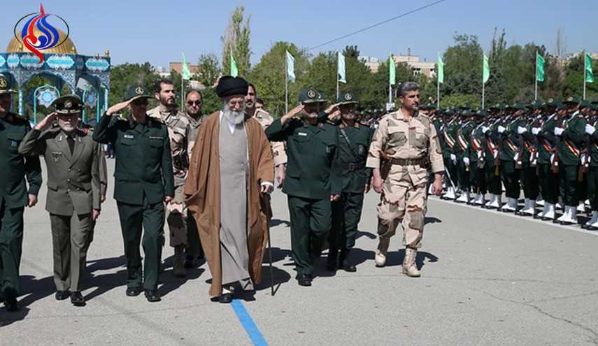 آية الله خامنئي: العدو يهدف للاخلال بأمن البلاد واثارة الشغب والفتنة