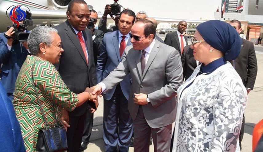 للمرة الأولى.. زوجة السيسي في لقاء رسمي