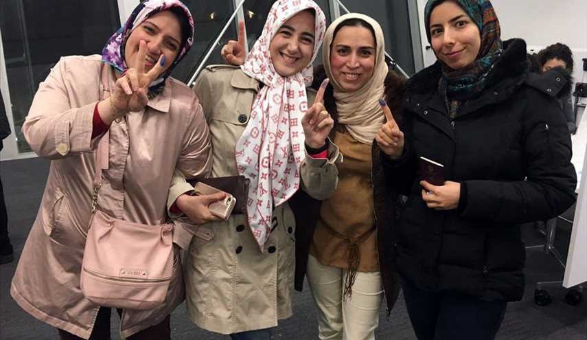 الجالية الايرانية في نيوزلندا تمارس حقها الانتخابي /صور