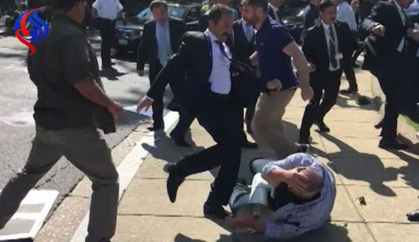 آمریکا رفتار خشونت‌آمیز محافظان اردوغان را بررسی می‌کند