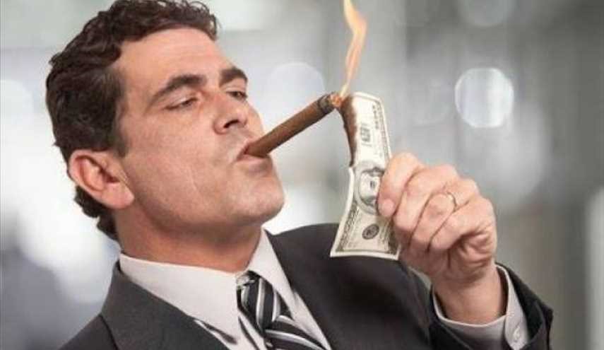 4 عبارات لا ينطقها الأثرياء ابداً!!