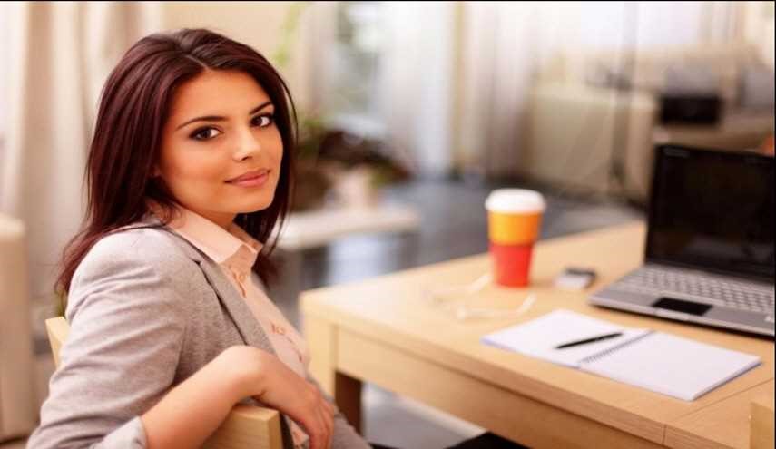 تحاولين التصنع بالقوة واللامبالاة ولكنك ضعيفة.. فما الحلّ؟