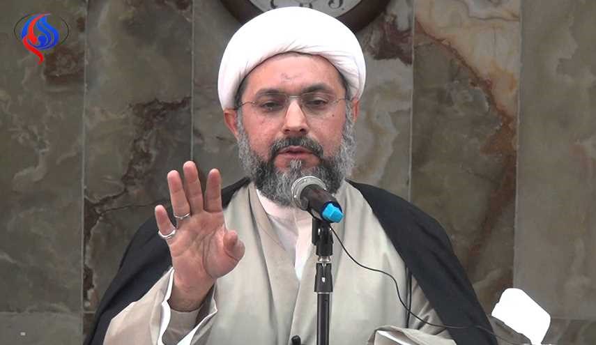 الشيخ دشتي: الامة الاسلامية استرجعت عزتها على يد الامام الخميني