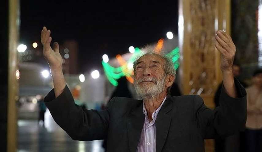 تلاوة القرآن الكريم في شهر رمضان في حرم الإمام الرضا (ع) في مشهد