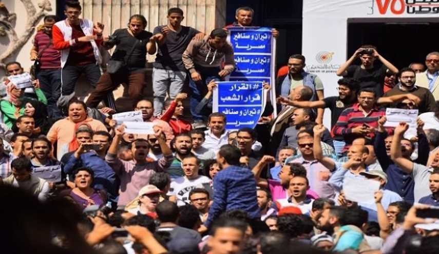 مصر تحتفظ بإدارة تيران وصنافير بعد نقلها إلى السعودية