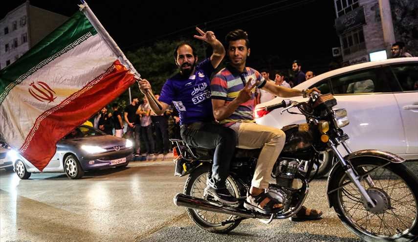 شادی مردم اهواز پس از صعود تیم ملی فوتبال به جام جهانی روسیه | تصاویر