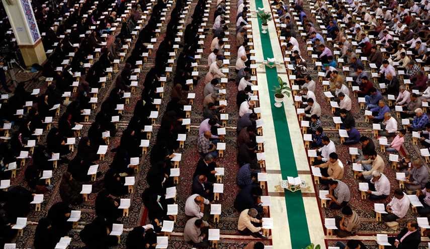 محفل انس با قرآن در حسینیه ثارالله کرمان | تصاویر