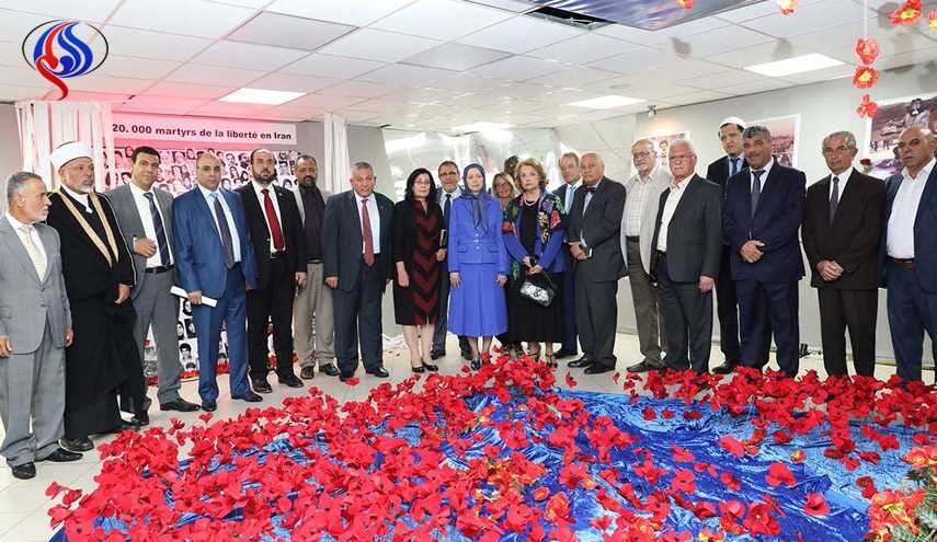 مذاکره کنندۀ ارشد مخالفان سوری سر سفرۀ منافقین