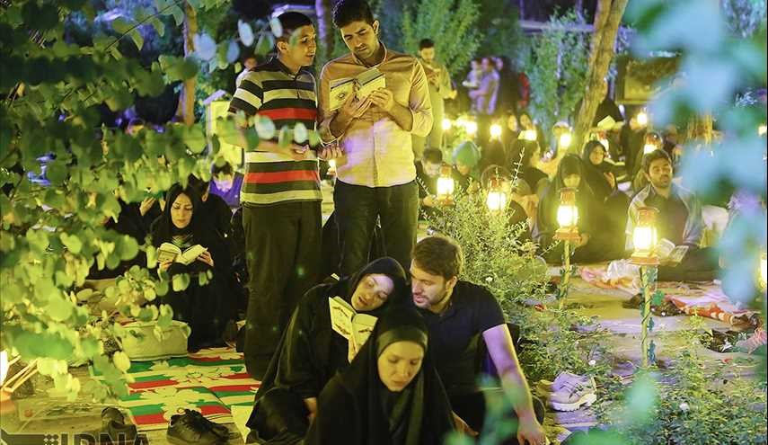 مراسم احياء ليلة التاسع عشر من رمضان المبارك في مقبرة 