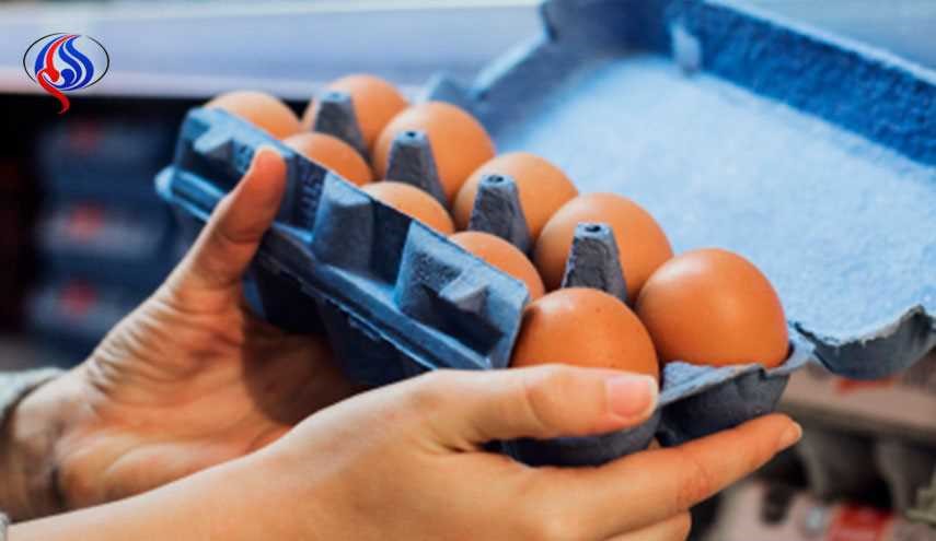 معلومة ستدهشكم.. لماذا لا يوضع البيض في البرادات بالمتاجر؟