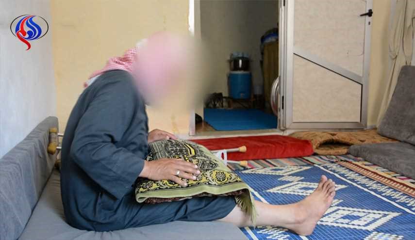 نازح سوري يروي ما حلّ به وبابنته في الرقة