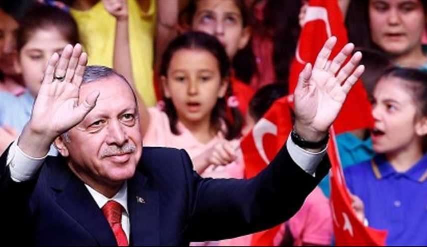 سودانية تنجب ثلاثة توائم وتسميهم رجب وطيب وأردوغان!