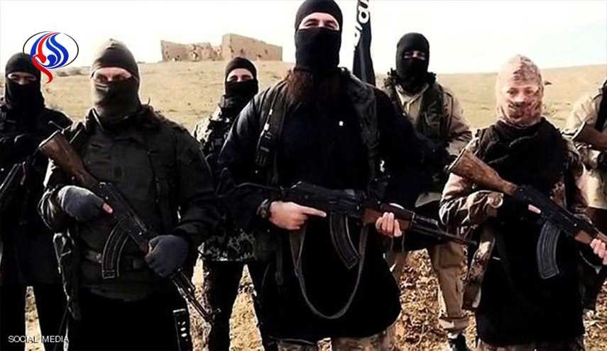 منشقون عن 