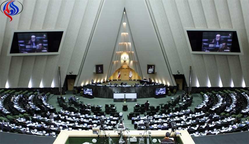 مصوبه مجلس برای حمایت از هنرمندان و صنایع دستی
