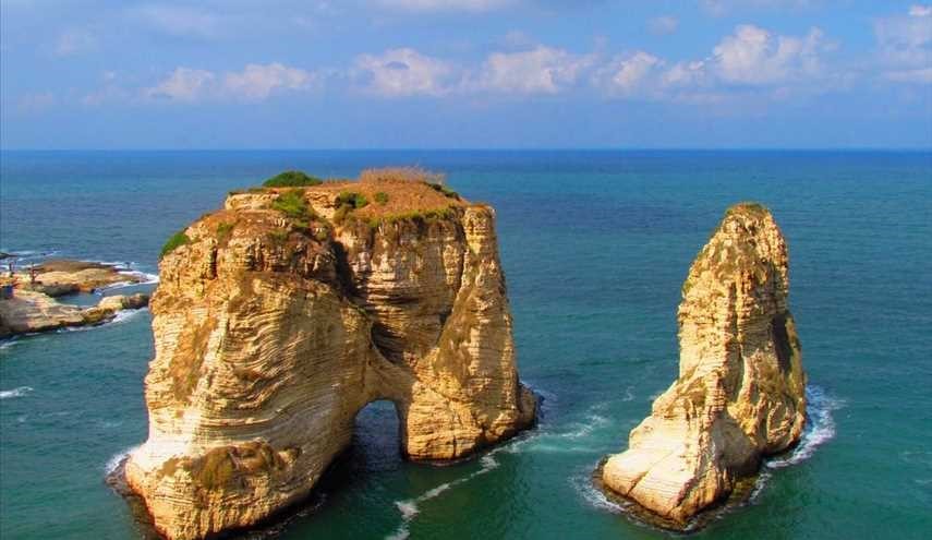 صخرة الروشة في بيروت
