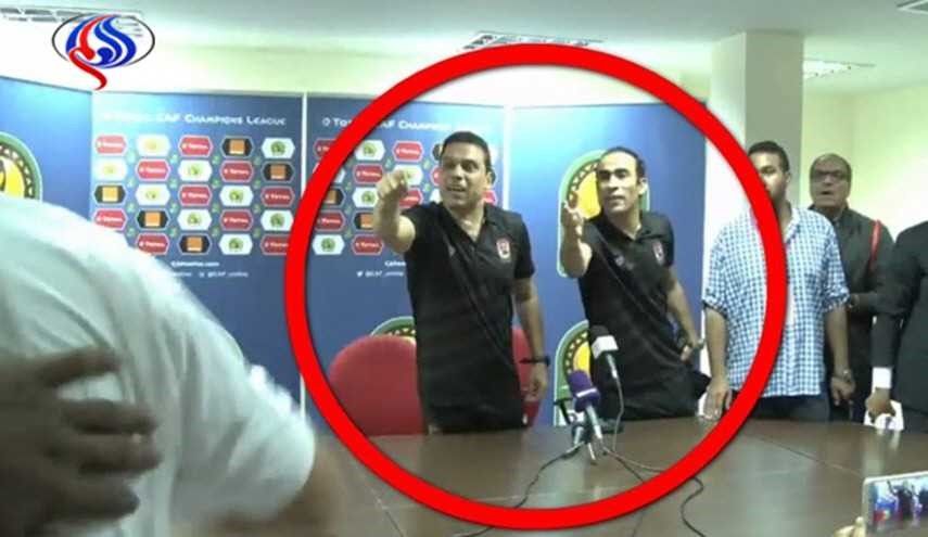هكذا عوقِبَ مُدرب “الأهلي” المصري لإزاحته مايكروفون beINSPORTS!