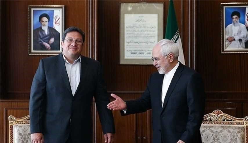 بالصور.. الوزير ظريف يستقبل عددا من كبار الضيوف الاجانب