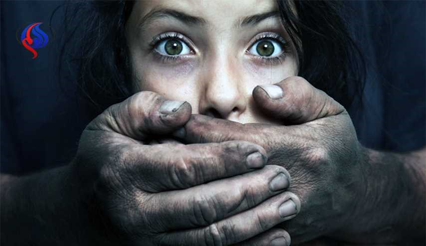 العبودية الحديثة والإتجار بالبشر 