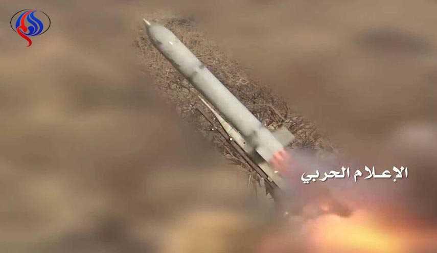 سقوط أعداد كبيرة من القتلى للمرتزقة في عسير بعد إصابتهم بصاروخ 