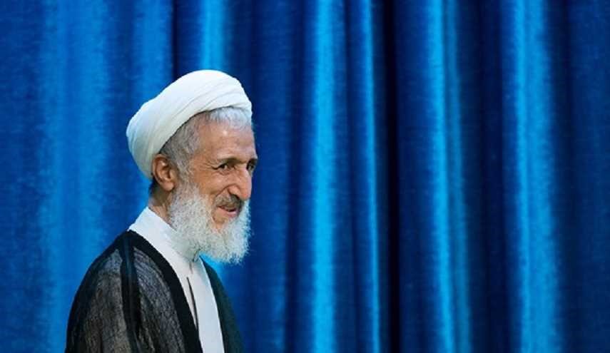 حجة الاسلام صديقي: أعداؤنا يحاربوننا اقتصاديا وثقافيا للقضاء على مكاسب الشهداء