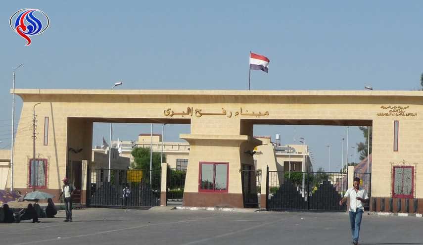 معاريف: أسباب خفية ستدفع المسؤولين بمصر لفتح معبر رفح