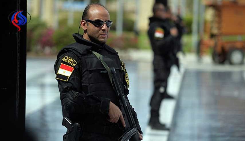 مجهولون يخترقون قصر تاريخي في مصر ويكسرون أحد أبوابه