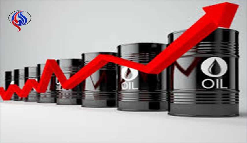 النفط يرتفع نحو 1% بعد اجتماع لأوبك