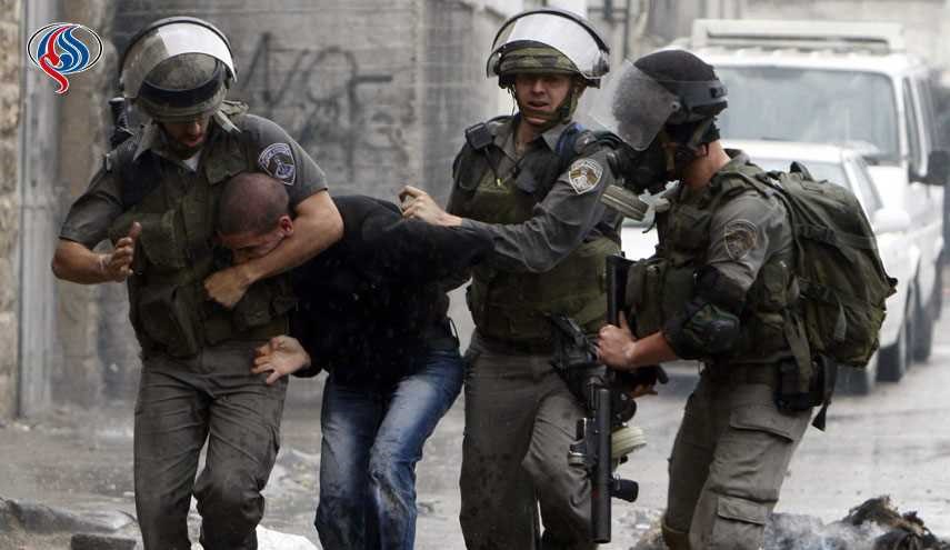 الاحتلال يعتقل 14 فلسطينيا بالضفة ويغلق 16 قرية ويعطل 50 مدرسة لليوم الثالث