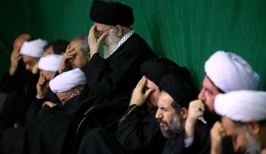 اقامة مراسم لیلة التاسع من العزاء الحسیني بحضور قائد الثورة