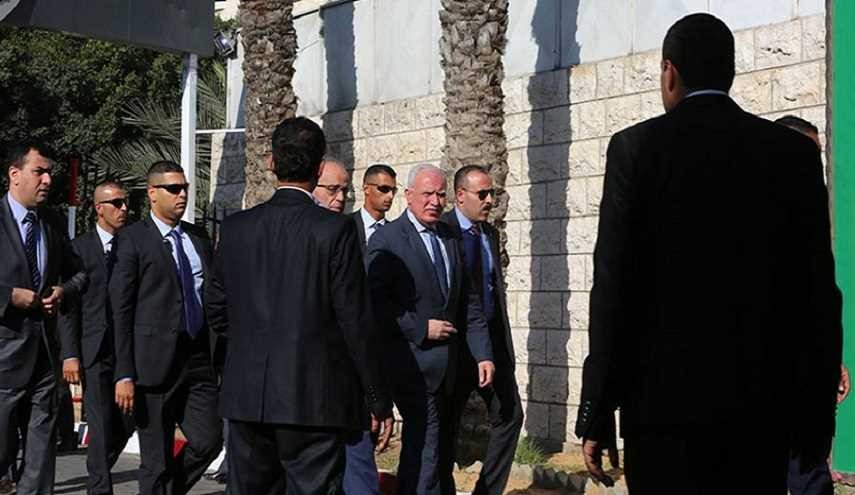 الحكومة الفلسطينية تتسلم وزاراتها رسميا في غزة