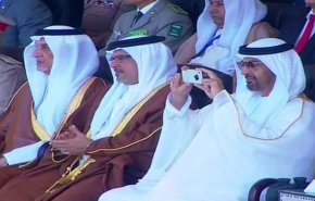 عکس؛ رفتار عجیب ولیعهد ابوظبی در مصر