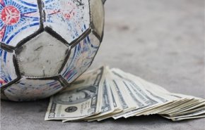 مربی پرسپولیس بخاطر تبانی سه سال محروم شد
