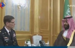 دیدار محمد بن سلمان با فرمانده نیروهای مرکزی آمریکا 