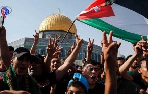 اقدام مسیحیان و مسلمانان قدس به توزیع 