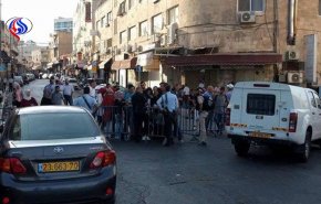 ایجاد موانع برای جلوگیری از رسیدن فلسطینی ها به مسجد الاقصی +تصاویر