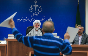 غارت 12 تریلیون تومان پول مملکت توسط زنجانی و دو بالش/ مرسدس بنز و هدیه یک میلیاردی برای عروس خانم