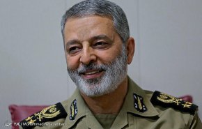 دغدغه معیشتی ارتش در یک برنامه 5 ساله مرتفع می‌شود/ اتحاد ارتش و سپاه سست نخواهد شد